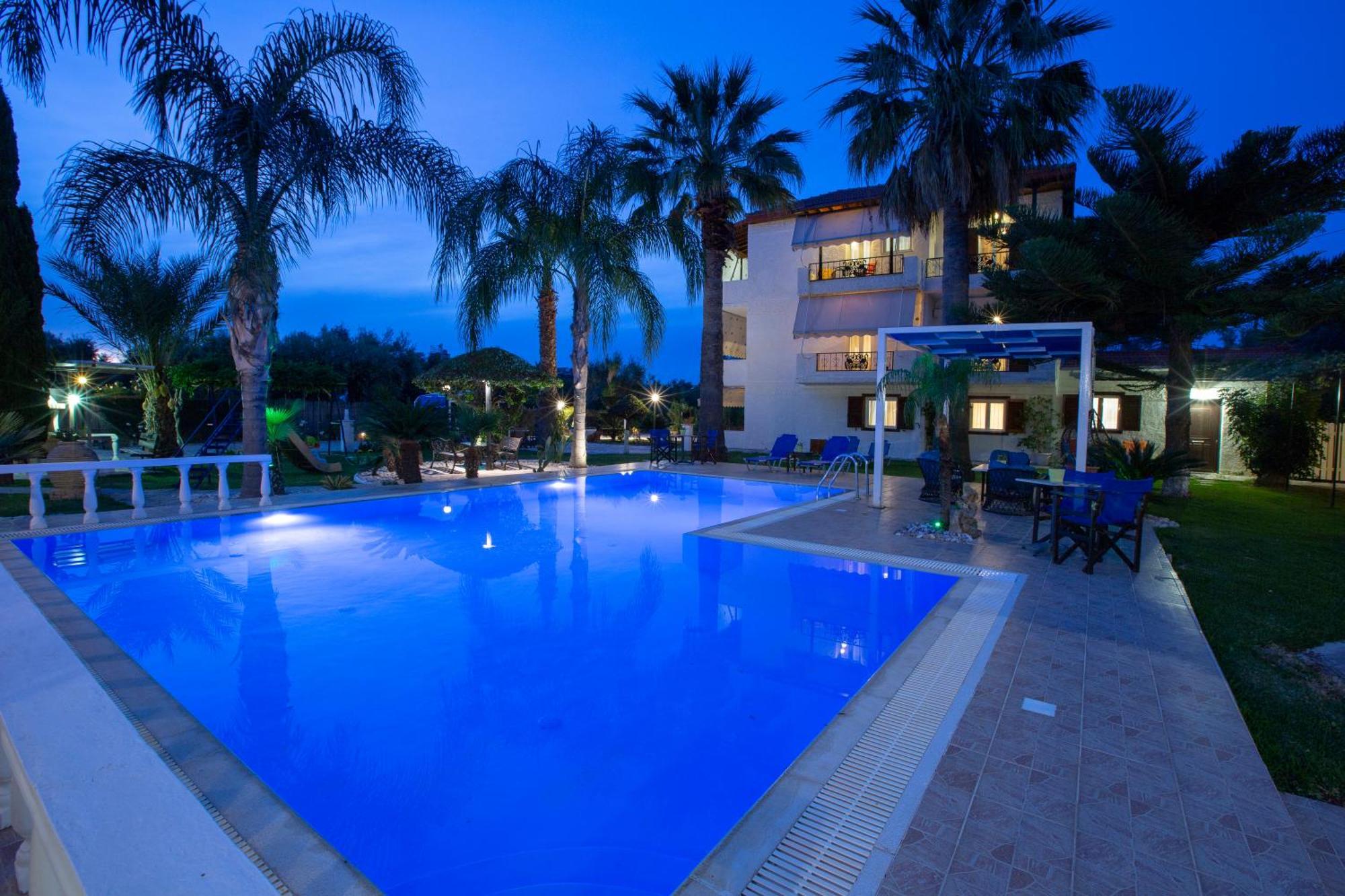 Villa Dimitris Apartments & Bungalows Frinion ภายนอก รูปภาพ