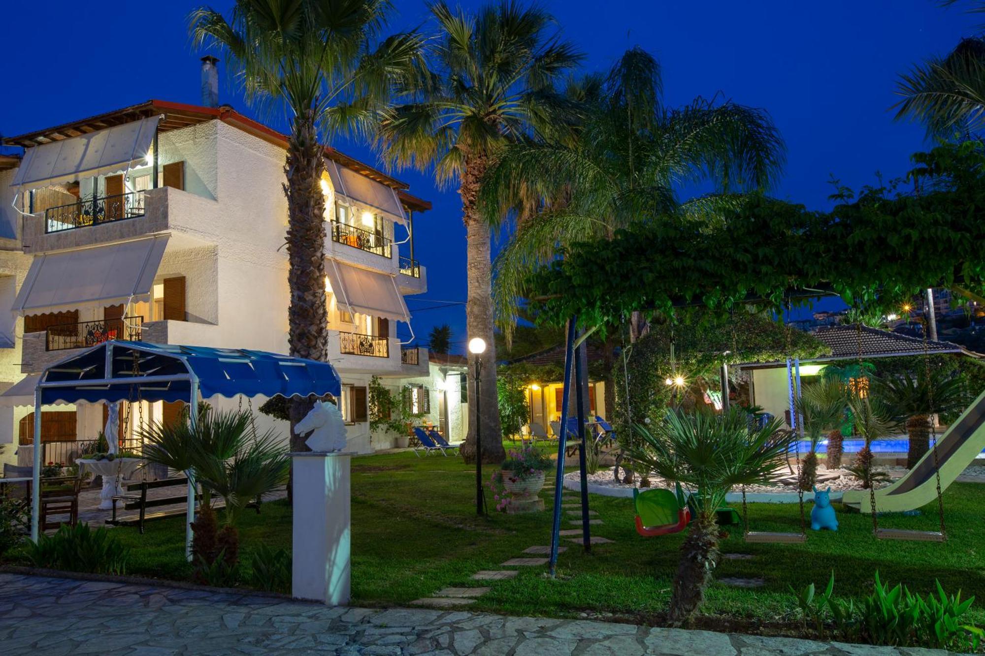 Villa Dimitris Apartments & Bungalows Frinion ภายนอก รูปภาพ
