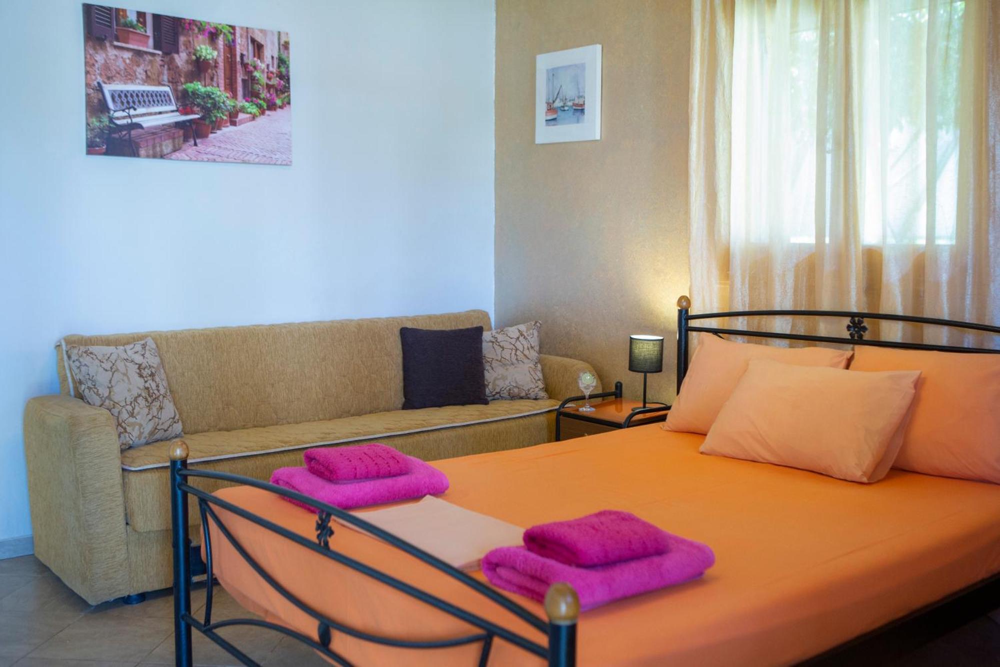 Villa Dimitris Apartments & Bungalows Frinion ภายนอก รูปภาพ