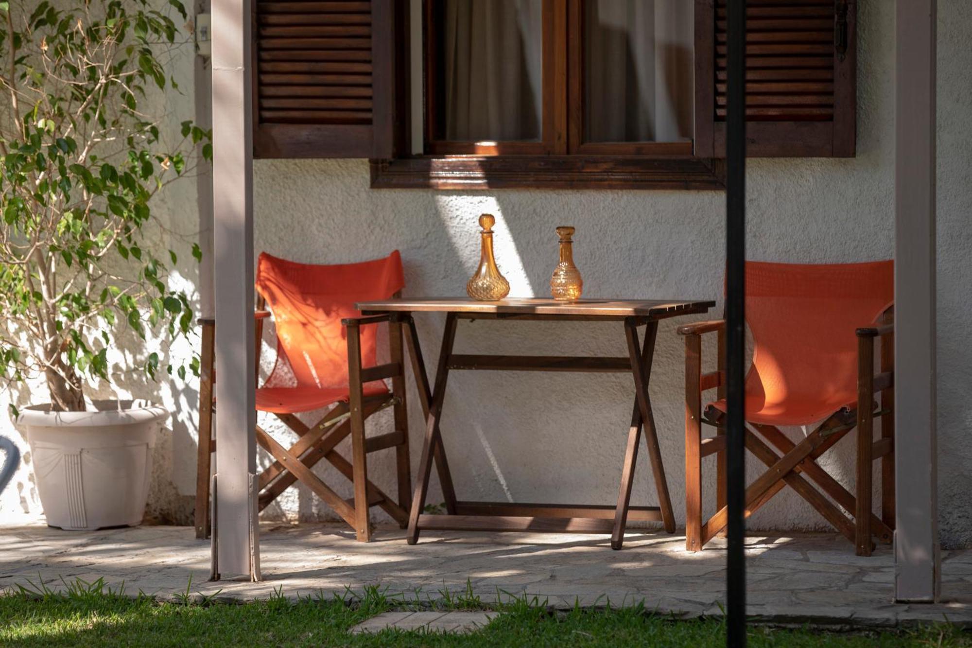 Villa Dimitris Apartments & Bungalows Frinion ภายนอก รูปภาพ