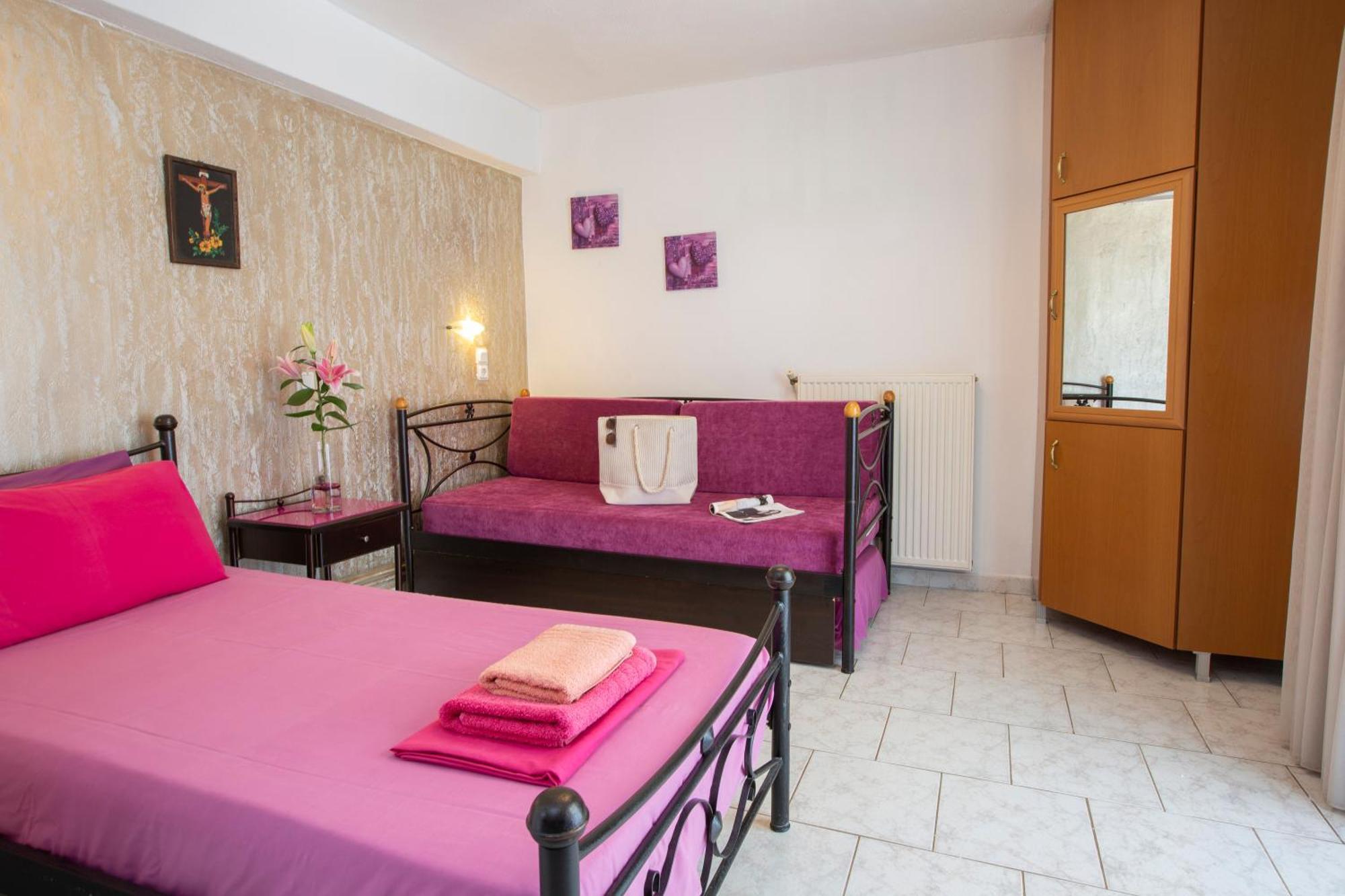 Villa Dimitris Apartments & Bungalows Frinion ภายนอก รูปภาพ