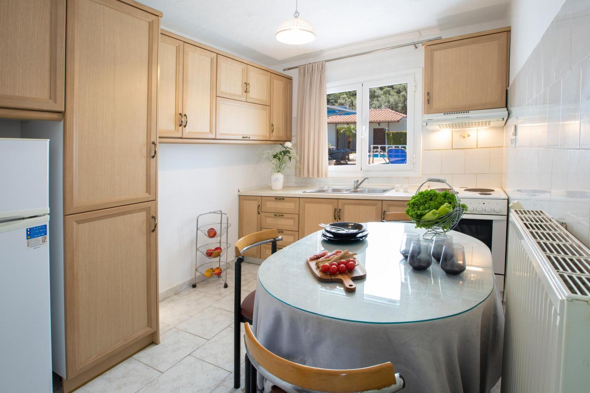 Villa Dimitris Apartments & Bungalows Frinion ภายนอก รูปภาพ