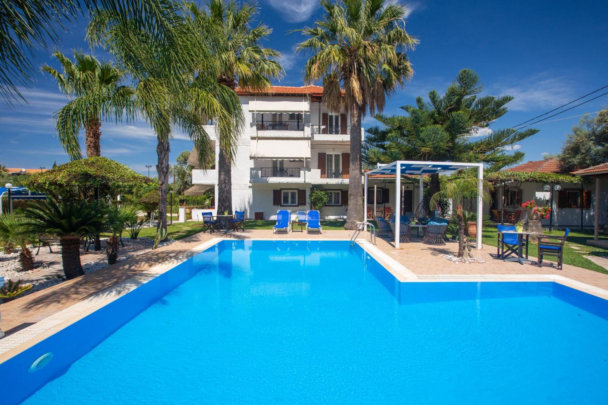 Villa Dimitris Apartments & Bungalows Frinion ภายนอก รูปภาพ