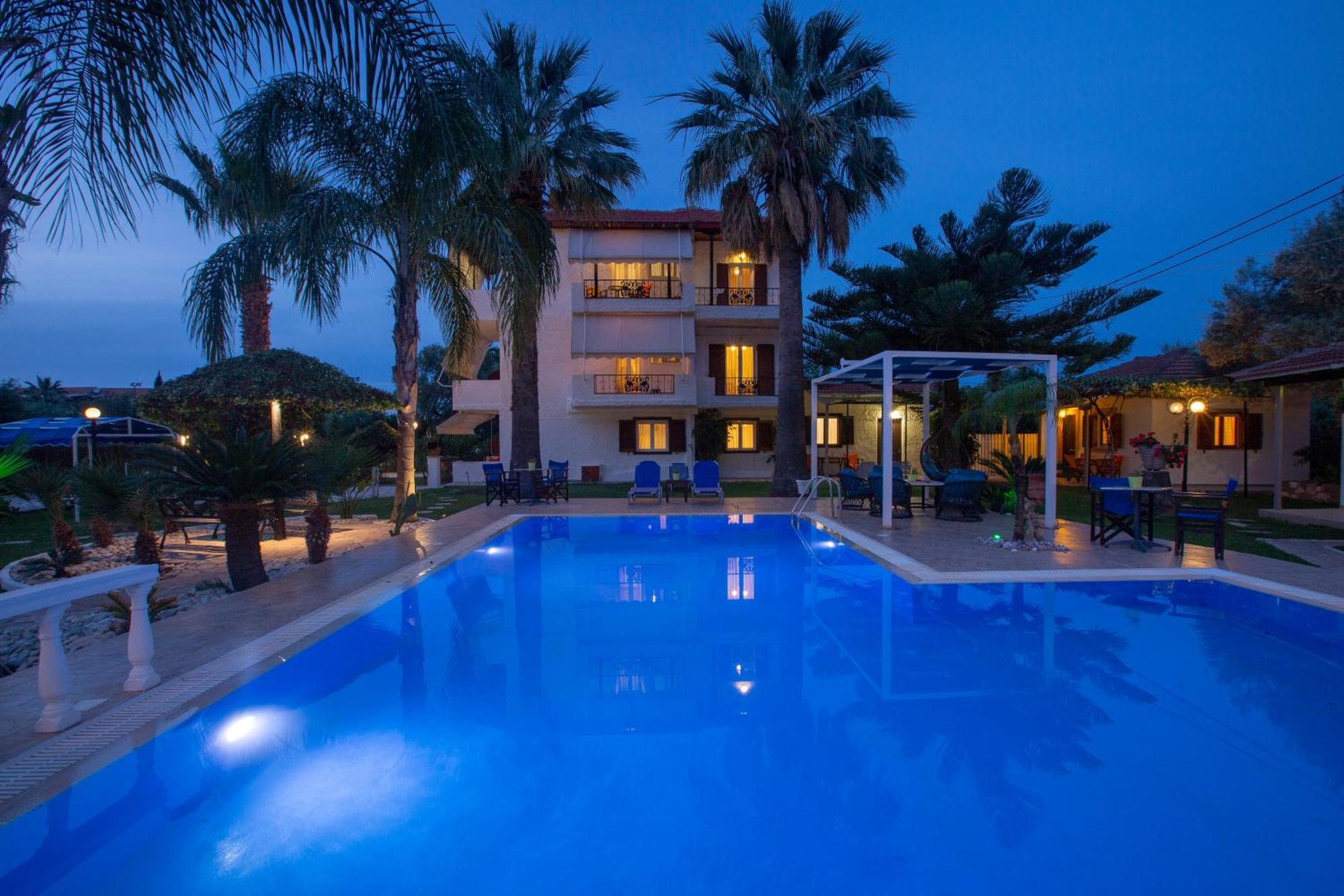 Villa Dimitris Apartments & Bungalows Frinion ภายนอก รูปภาพ