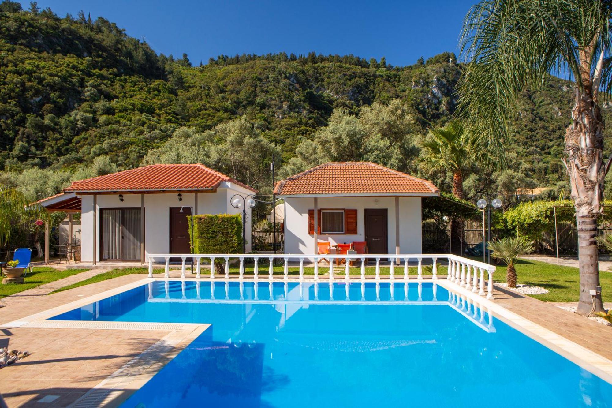 Villa Dimitris Apartments & Bungalows Frinion ภายนอก รูปภาพ