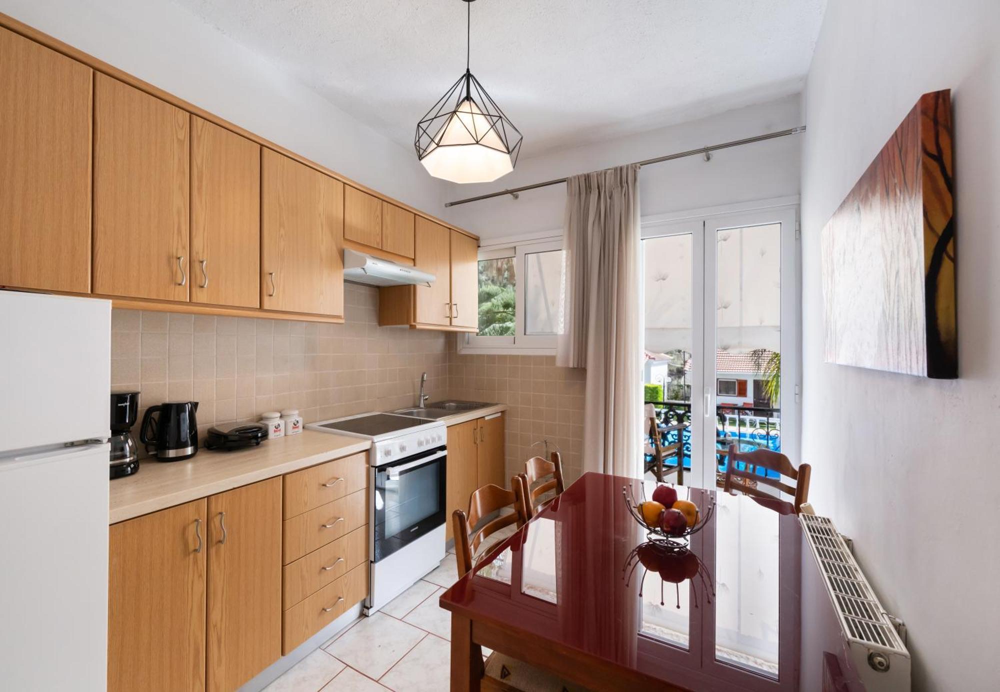Villa Dimitris Apartments & Bungalows Frinion ภายนอก รูปภาพ